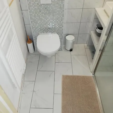 Les Insolites De Apartment *