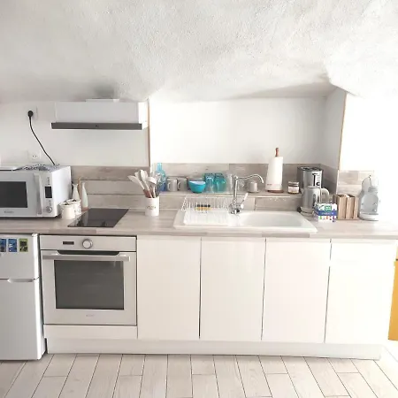 アパート Les Insolites De