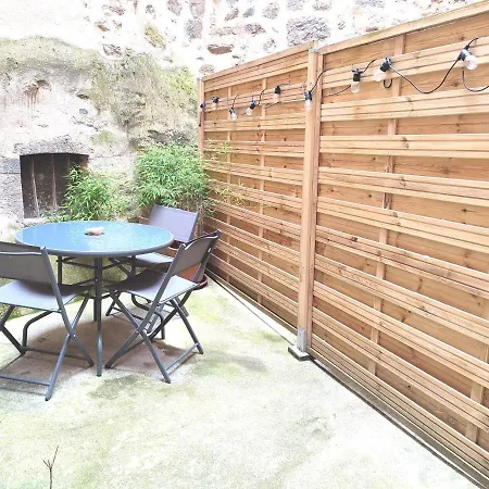 アパート Les Insolites De Champeix