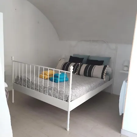 アパート Les Insolites De *